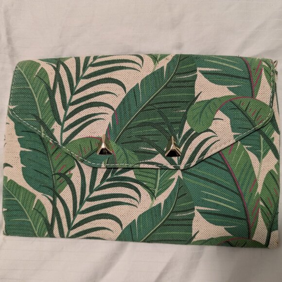 Stella & Dot - Palm Clutch - Picture 1 of 4